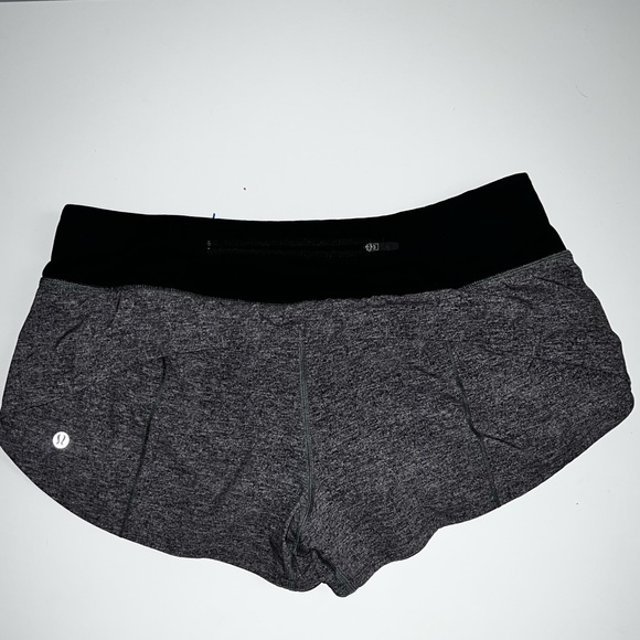 Lululemon Speed Up Short size 6 with a 2.5" inseam Heather Lux Multi Black - Picture 7 of 12